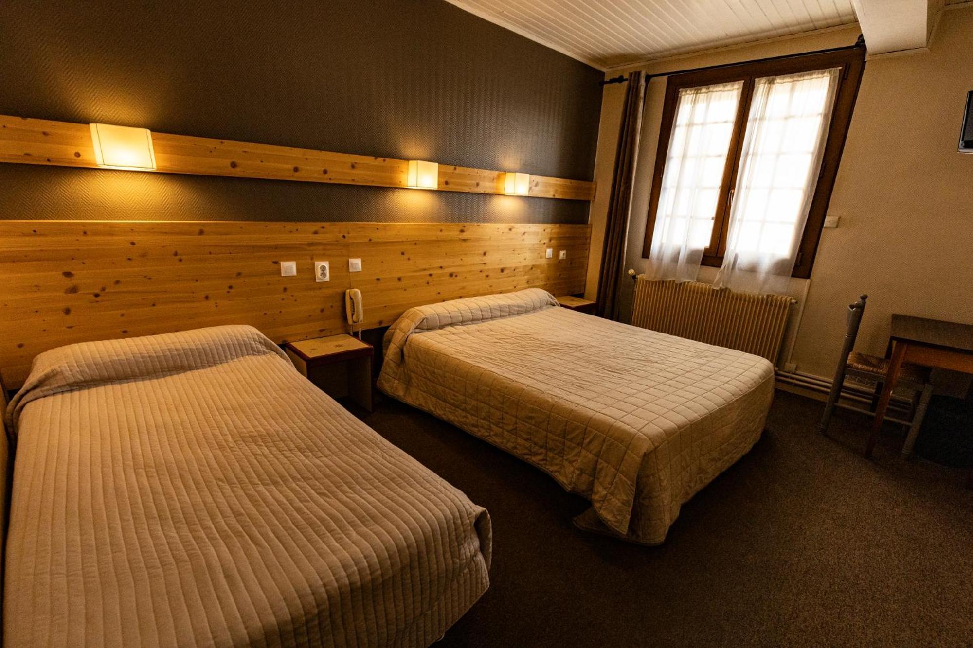 Hotel Le Coq D'Or Les Angles  Esterno foto